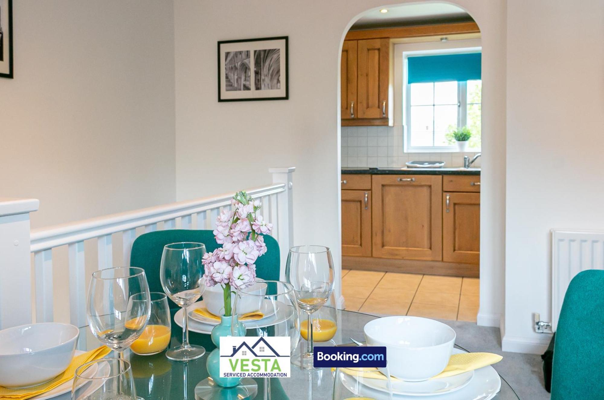 Three Bedroom Apartment By Vesta Serviced Accommodation & Short Lets Hatfield With Free Parking Екстериор снимка